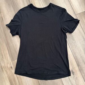 Lululemon men’s black tshirt